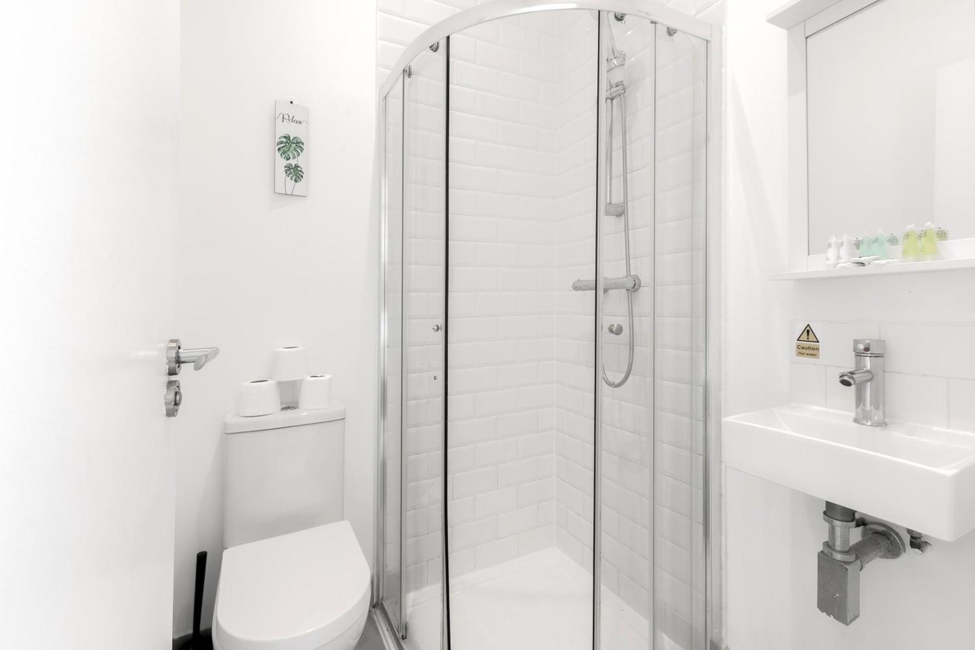 Wembar Hotel London Værelse billede